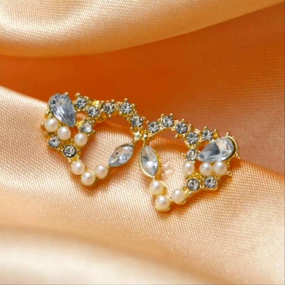 💕 $6 Bundled New Heart Pearl Decor Earrings